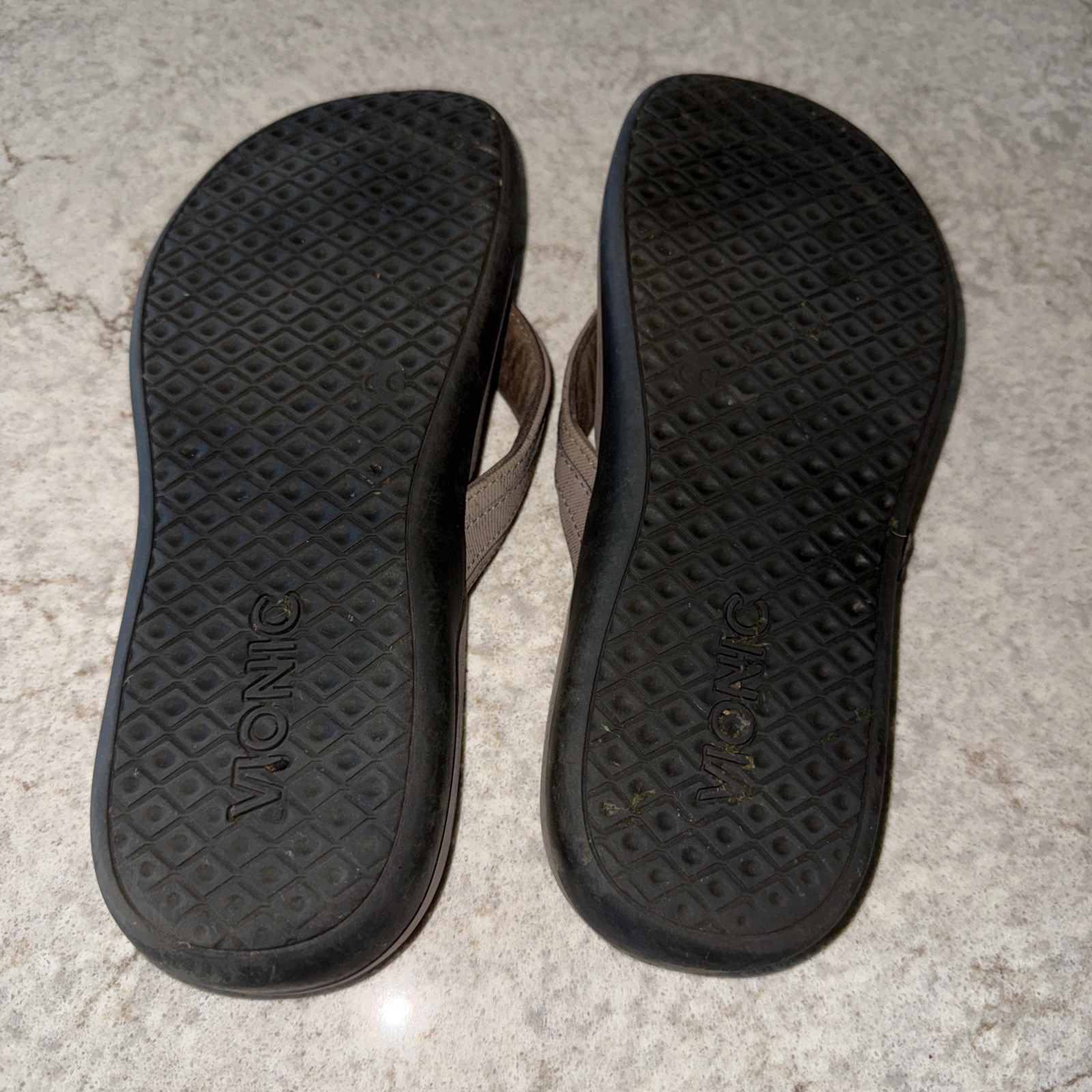 Vionic Tide Patty Taupe women’s comfort Flip Flop Sandals buckle size 8 summer