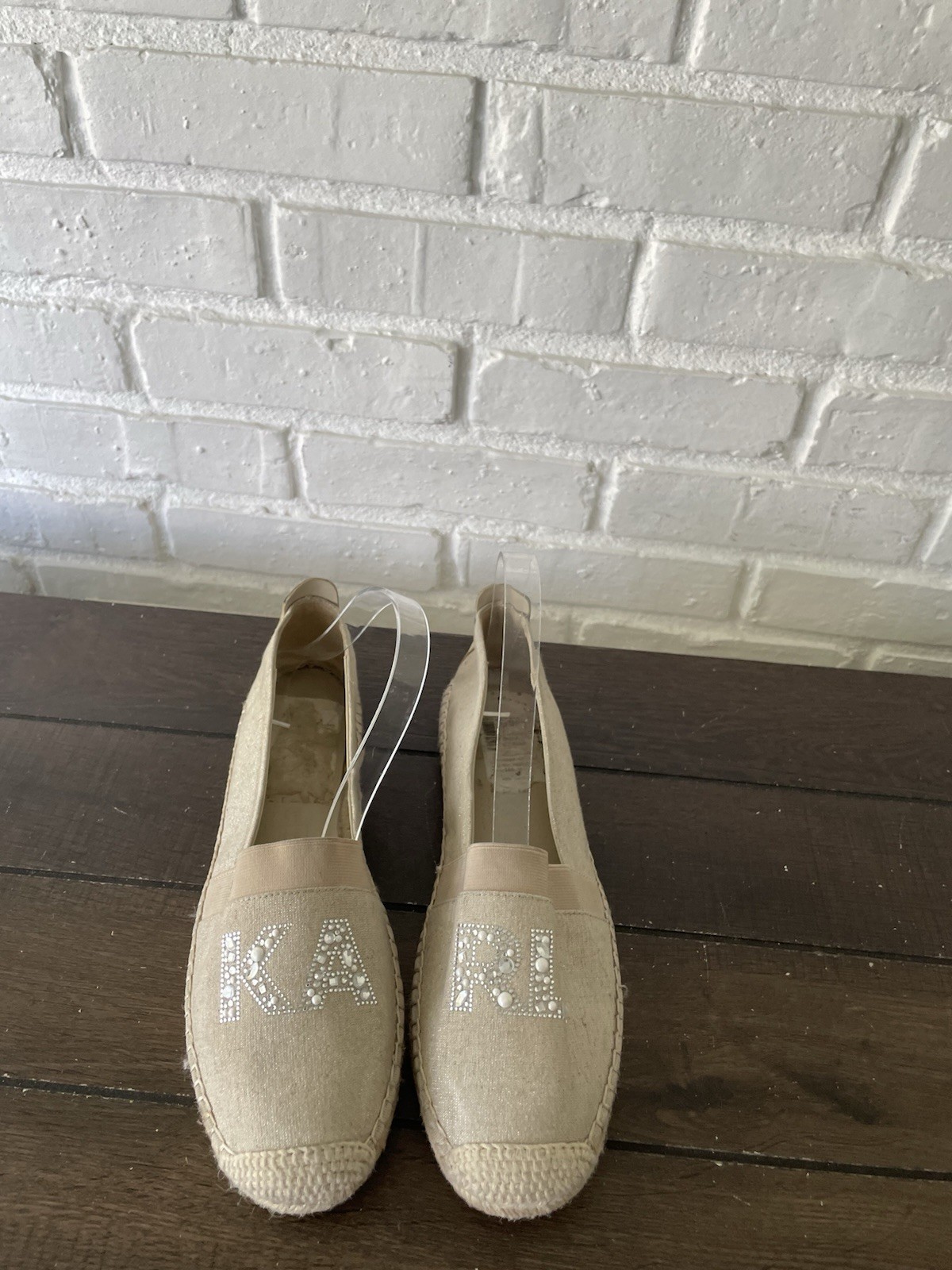 Karl Lagerfeld Cream Studded/Pearl Espadrilles Womens Slip On Shoes Size 9.5 M