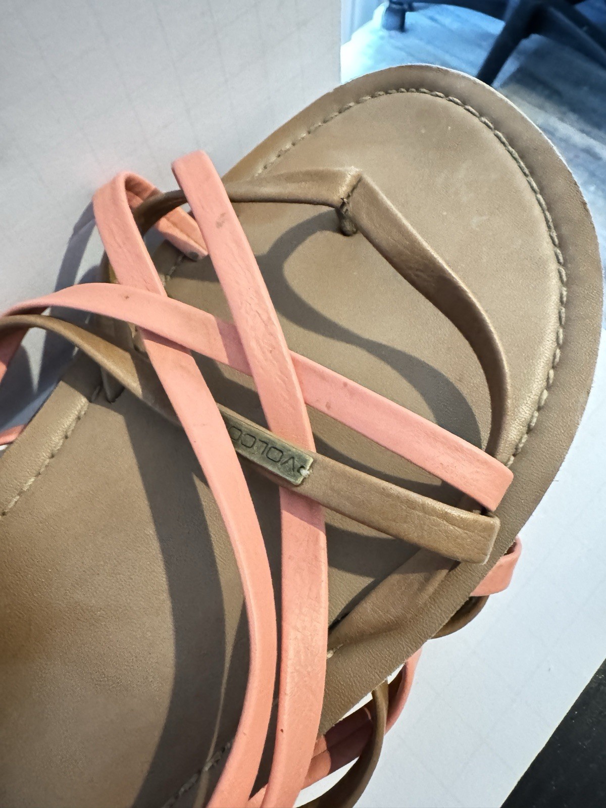 2Pairs Of Womens Size 9.5 Volcom Flip Flops Criss Cross Straps, Pre Owned