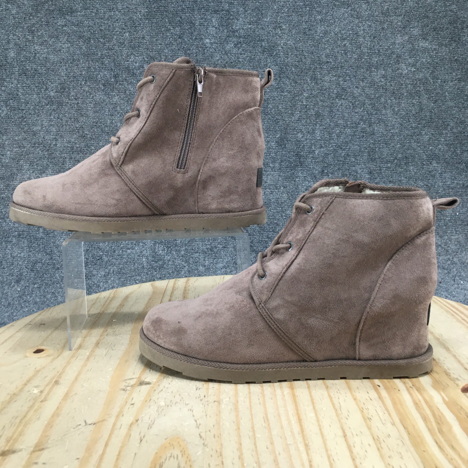 CUSHIONAIRE Boots Womens 9.5 Kira Cozy Lace Up Zip Wedge Ankle Bootie Brown NEW