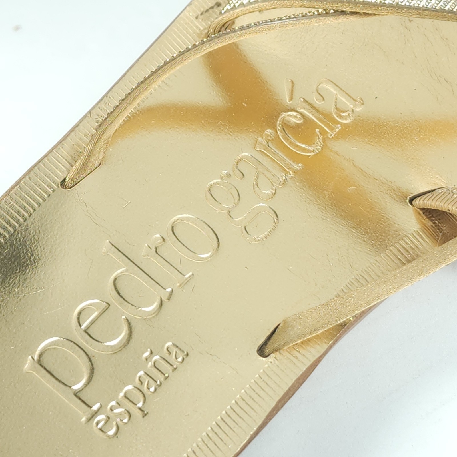 Pedro Garcia Women’s 36 US6 Gold Leather Swarovski Crystal Embellished Sandals