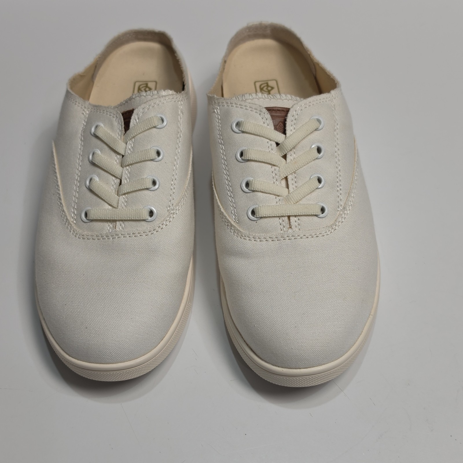 Spenco Women’s Beige Canvas Lace-Up Casual Sneakers Round Toe US 9 EU 39.5.