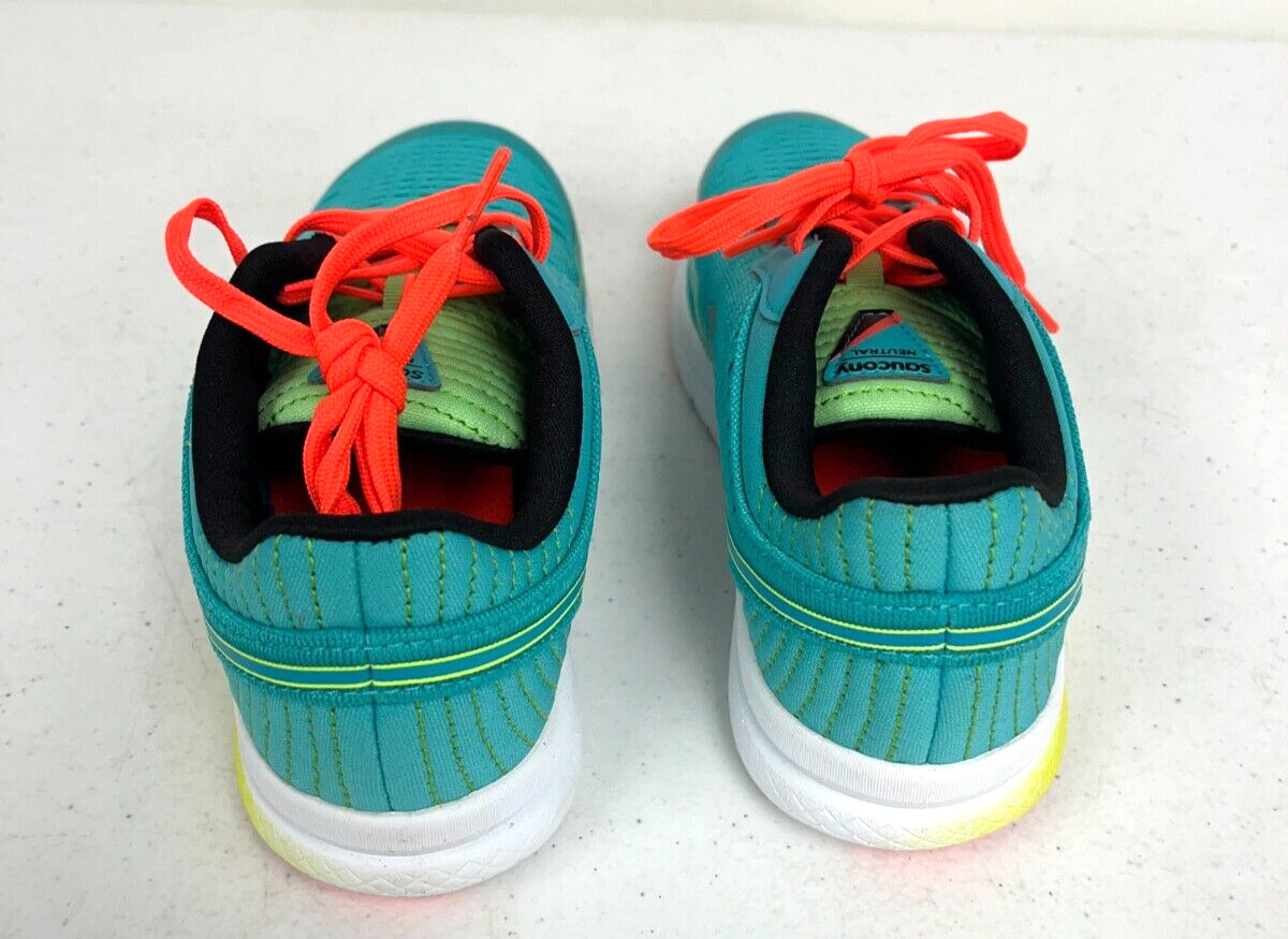 $55 Saucony Kinvara 11 Running Sneakers NIB Size 2,5,5.5,6 US US Girls Blue