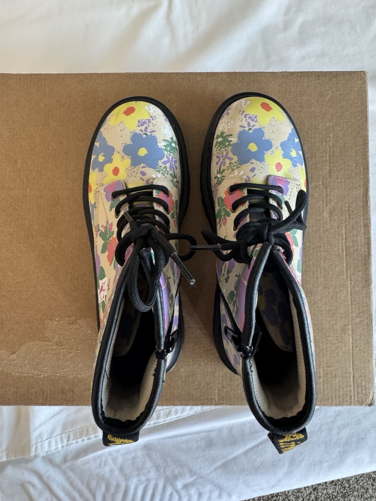 Dr. Martens 1460 J Floral Boots Kids US 4 / Women’s 5 EU 36 Side Zip 8-Eye