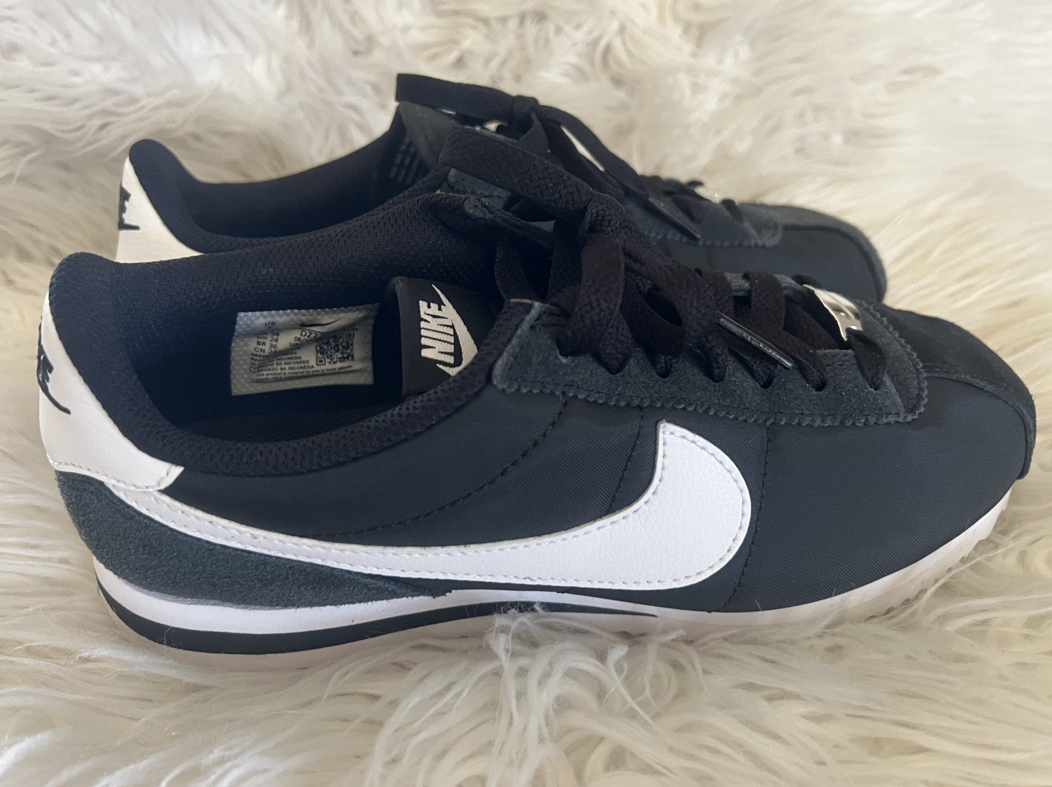 Women’s Nike Cortez TXT Nylon Black White OG DZ2795-001 sz 7 Brand New