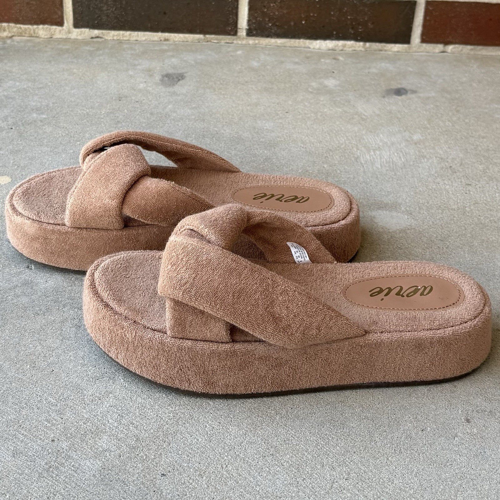 Aerie Terry Twist Platform Slippers Womens Tan Cloth Criss Cross Cozy Lounge 9