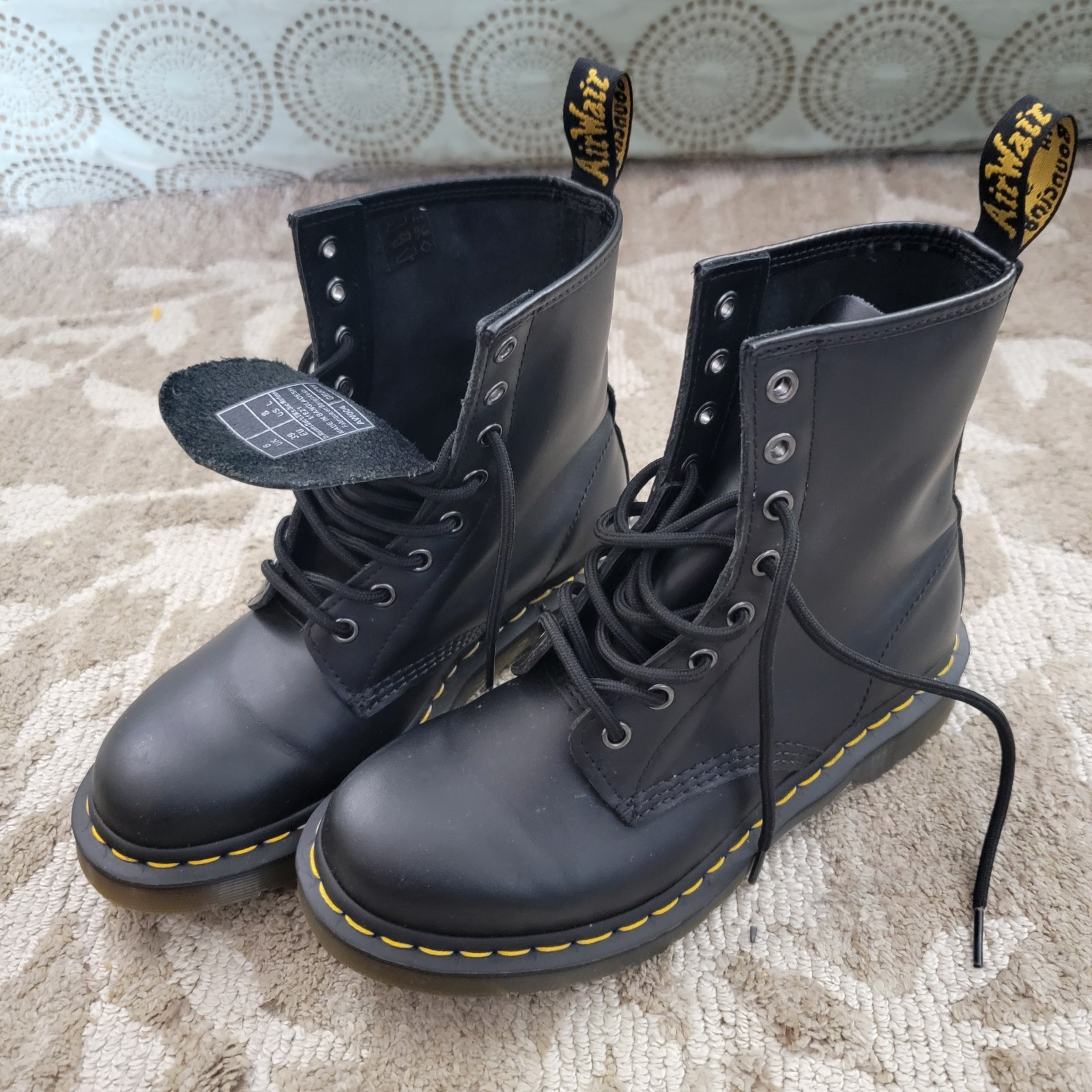 Dr. Martens 1460 8-Eye Boot Black Smooth Leather AirWair Women’s US 8 EU 39