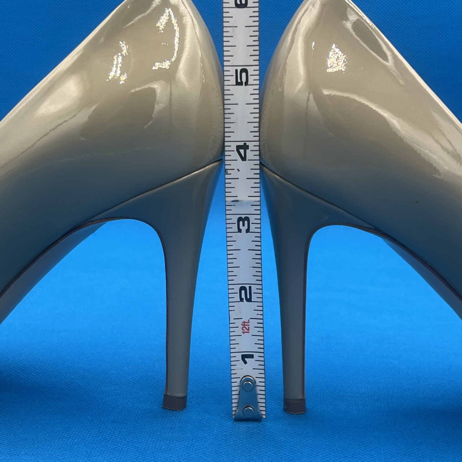 M. Gemi Women’s SIZE 39/US 8.5 beige Leather smooth glossy Heels