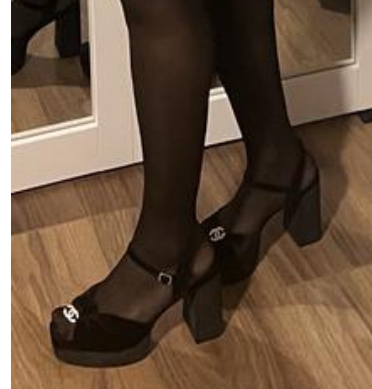 New.! Abound Pamela Velvet Sandals Platform Sz 7M Crisscross Adj Strap Gorgeous