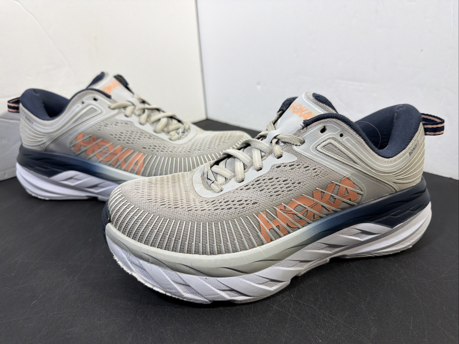 HOKA™ One One Bondi 7 Wide «Lunar Rock Black Iris» Woman’s Size 7 D 1110531 LRBI