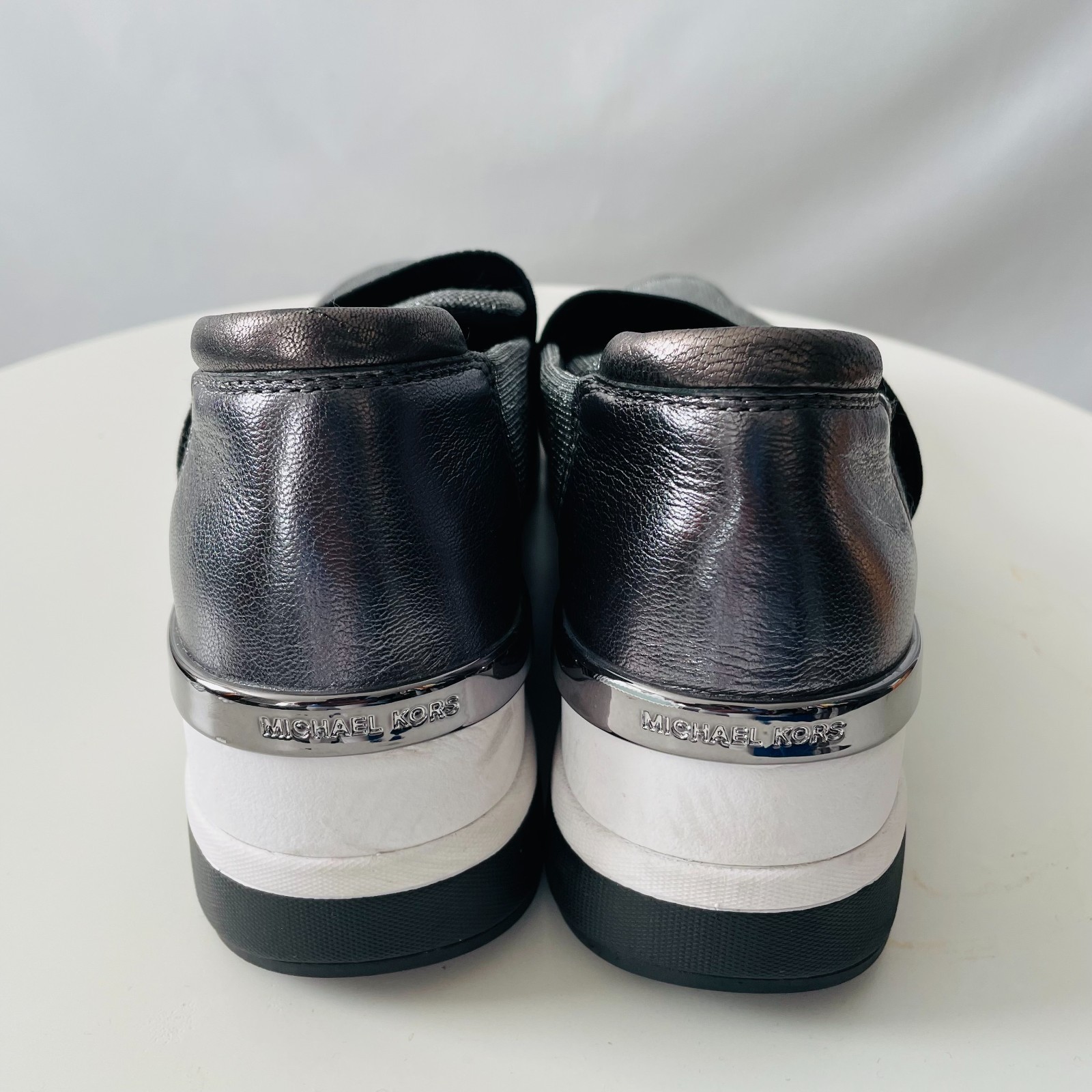 Michael Kors Womens Silver Felix Metallic Textile Leather Trainer Sneakers Sz 9M