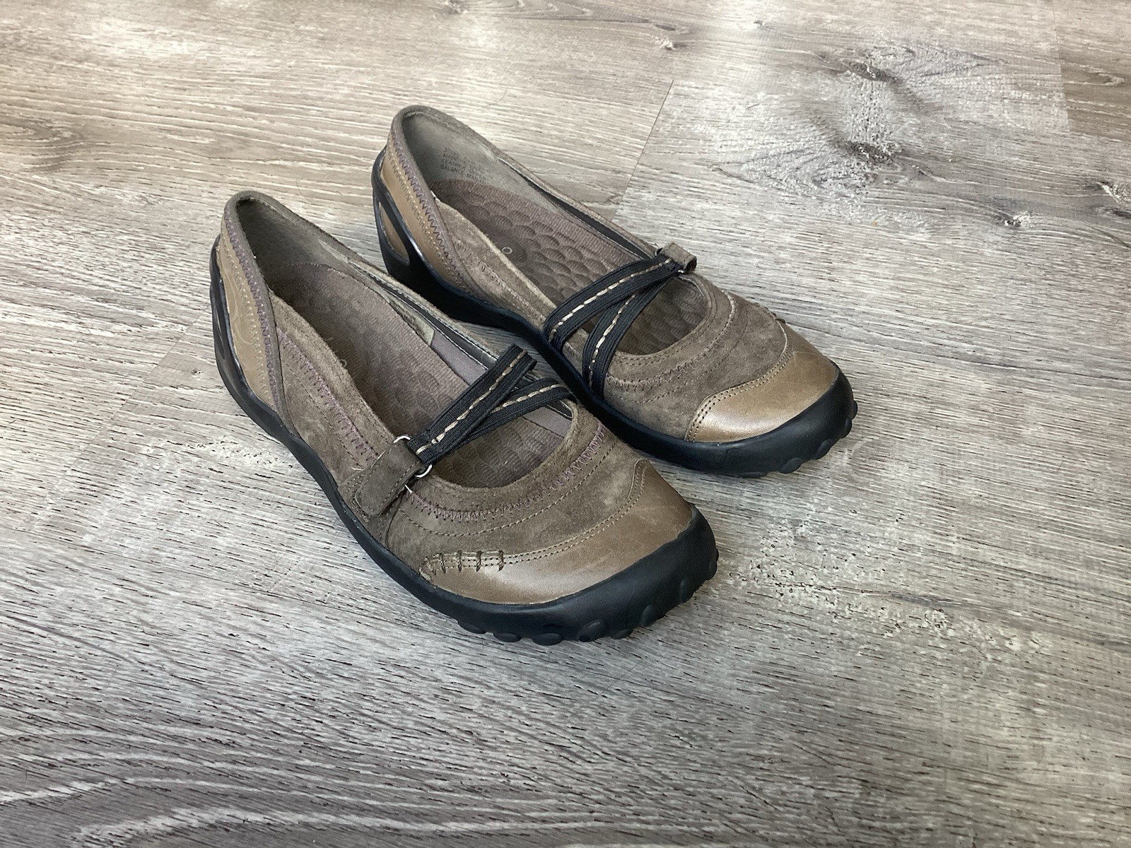 Privo By Clarks Womens Size 6.5 Brown Gray Mary Janes Flats 37695 Slip On Shoes