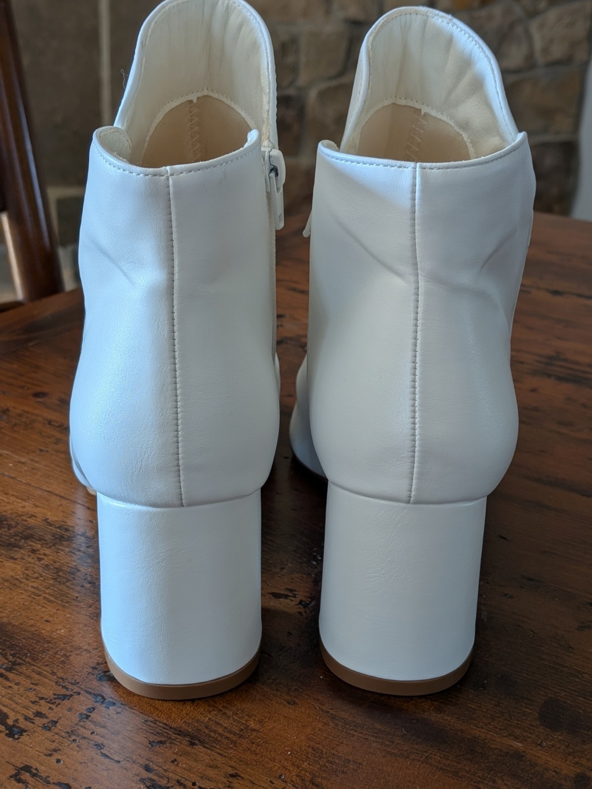 Mysoft White Pointed Toe Ankle Boots Chunky Block Heel Women’s Sz 9.5 NWOB