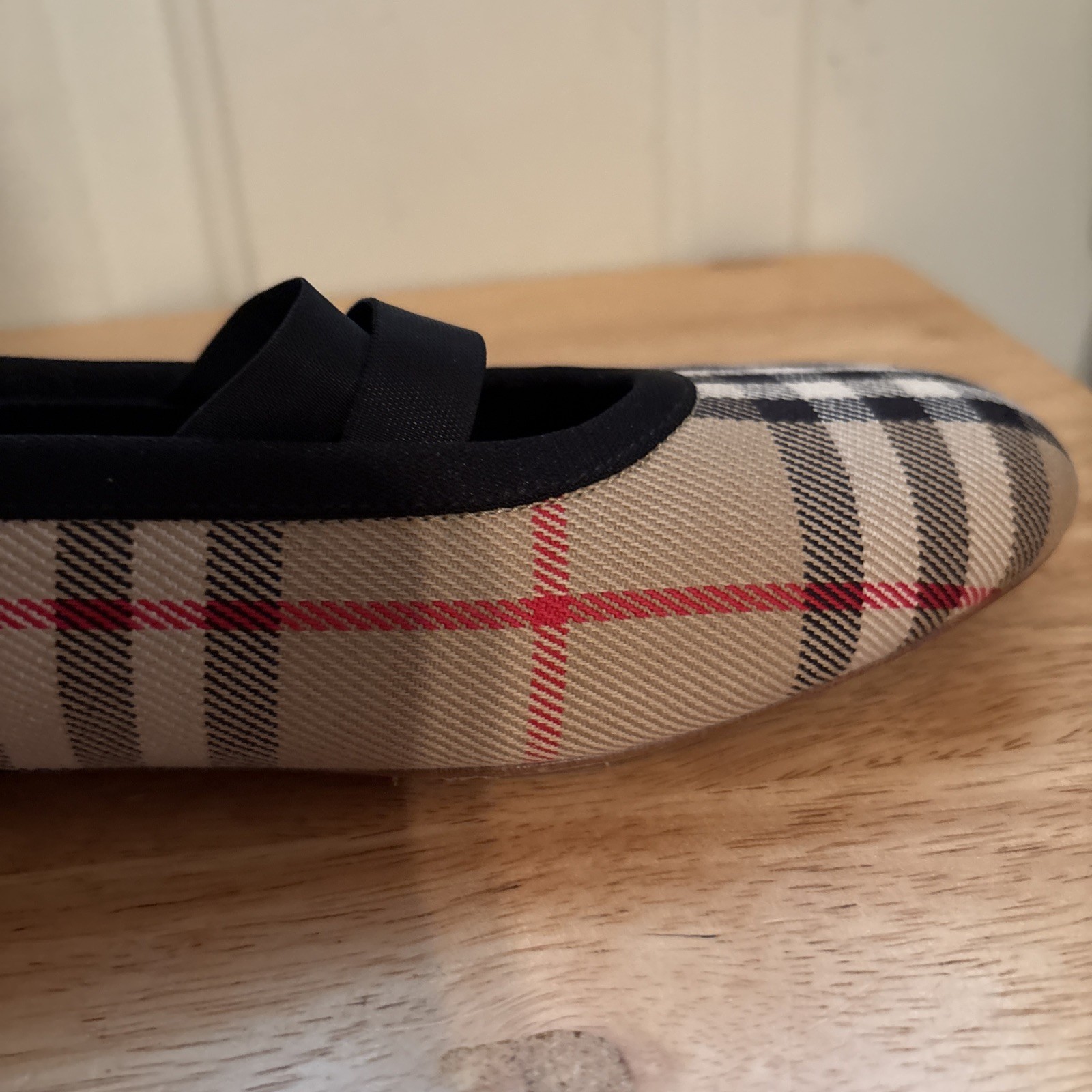Burberry Women’s Flats Shoes Size EU 37 US 7 Ballet Nova Check