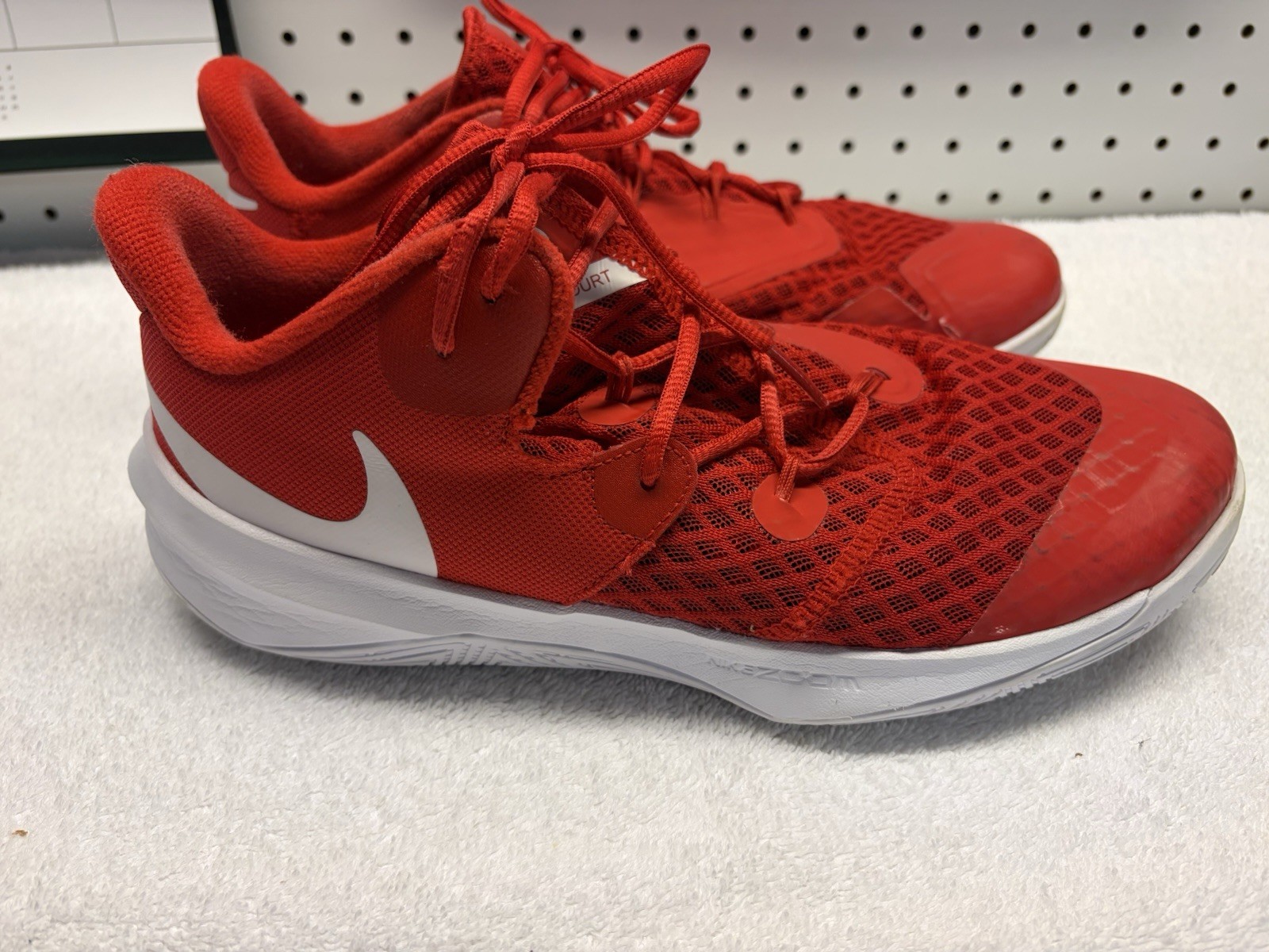 Nike Women’s 11 Zoom HyperSpeed Court Volleyball Shoes Red White C12963-610