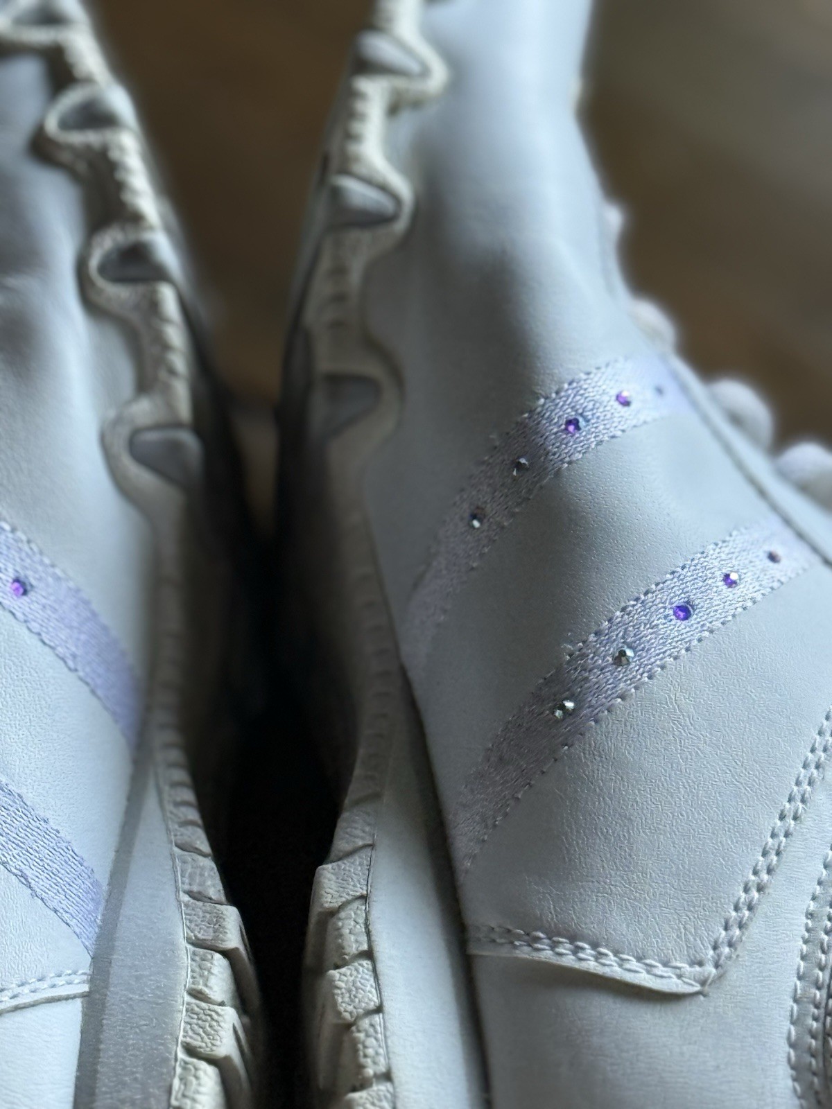 Vintage Skechers White & Silver Bling Dance Cheerleading Gymnastics Band – 7.5