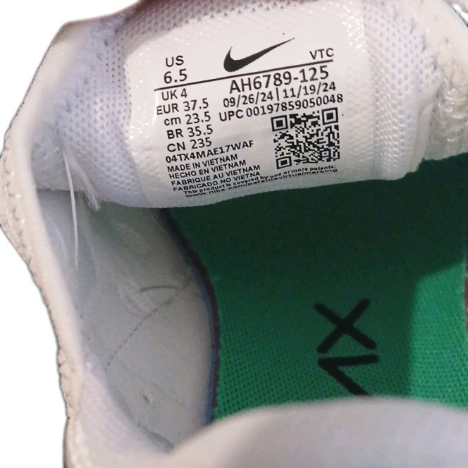 Nike Air Max 270 Low-Top Lace-Up Mesh Sneaker White/Stadium Green AH6789-125