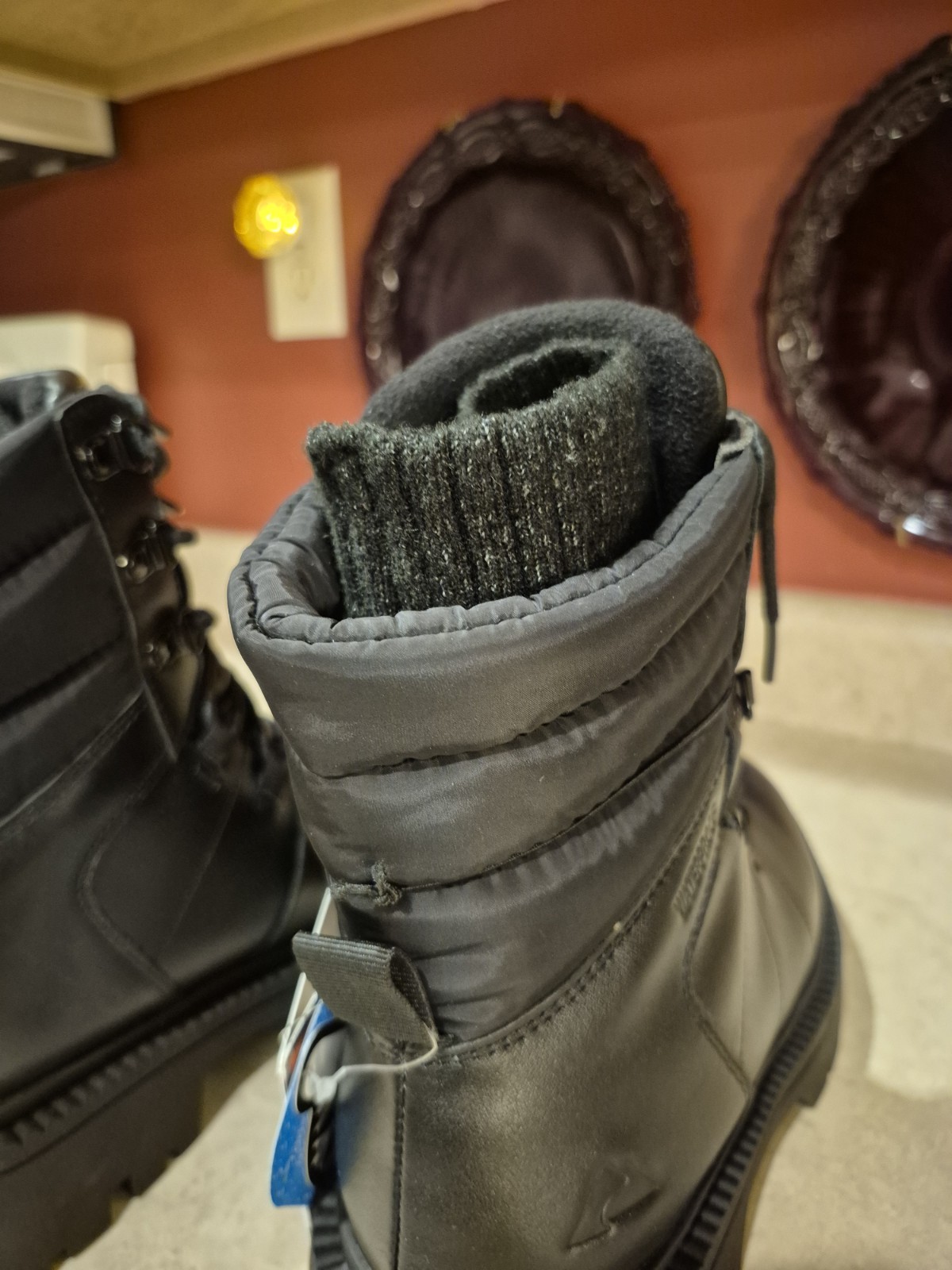 Ozark Trail Women’s Lace Up Black Winter Combat Boots -20F Temp Rated NWT Size 7