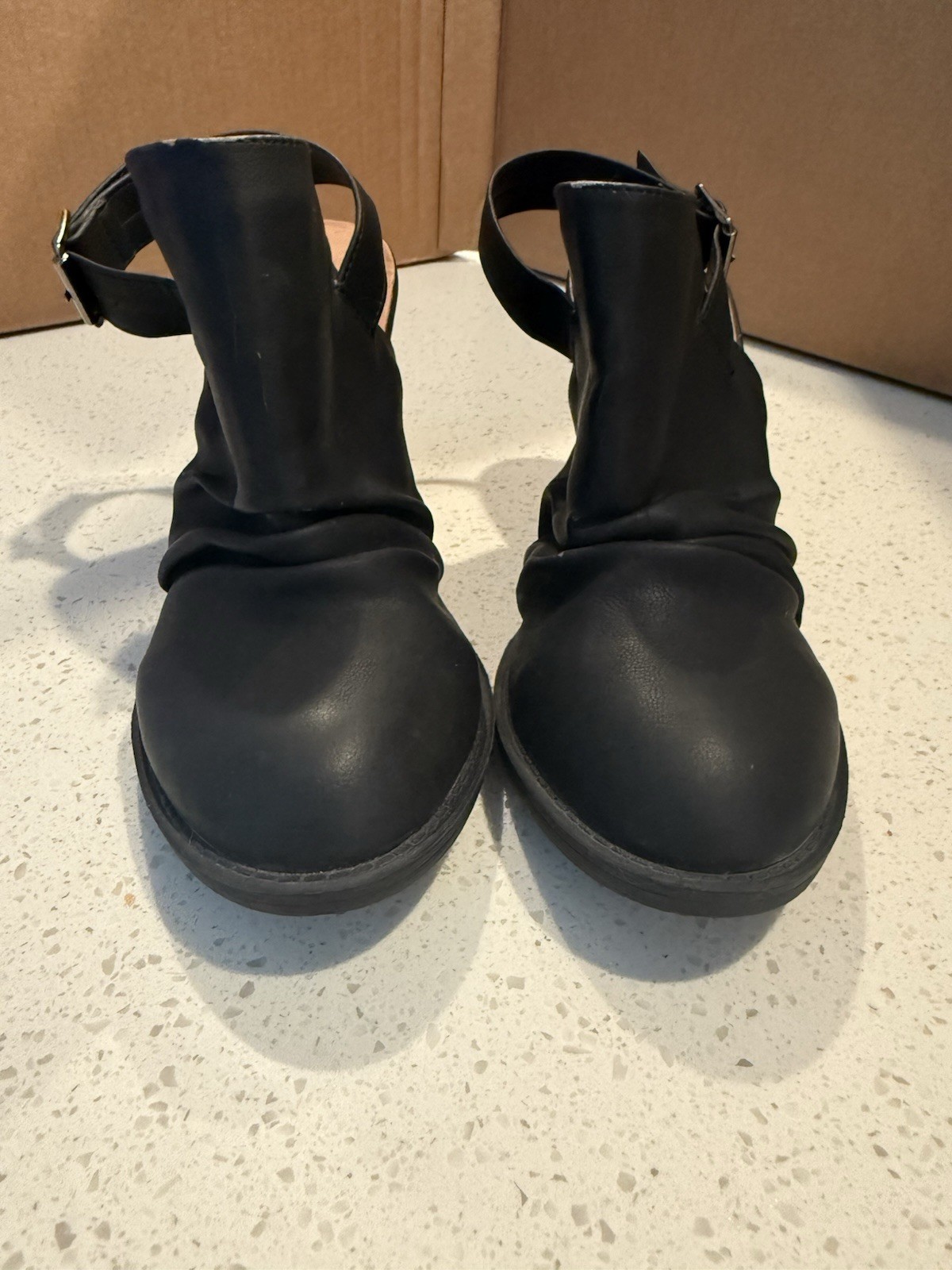 Women’s Soda Mule Color Black Size 7.5 Ankle Straps