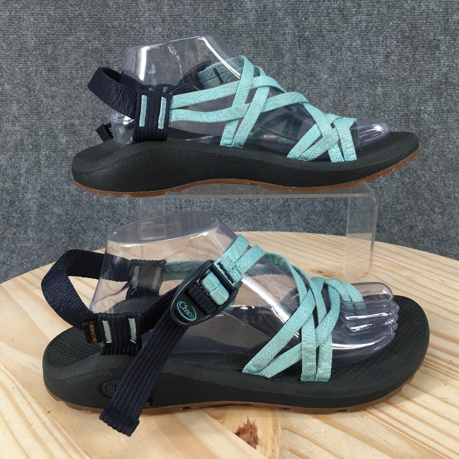 Chaco Z/Cloud X2 Sandals Womens 10 Hiking Strappy Comfort Low Top Multicolor