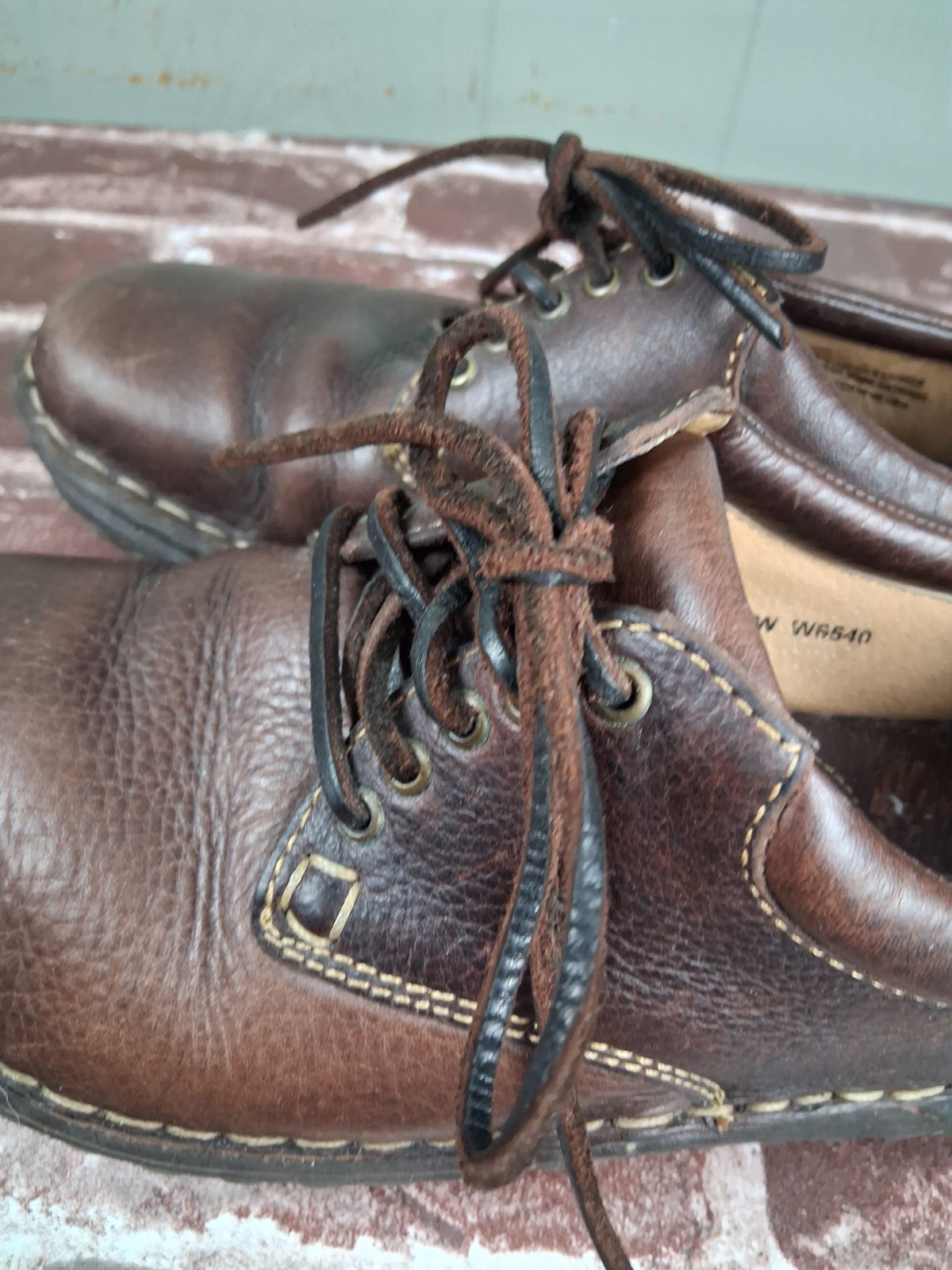 Born Hand Crafted Women Shoes Brown Stitched Leather Stitched Casual Sz 8 Rugged