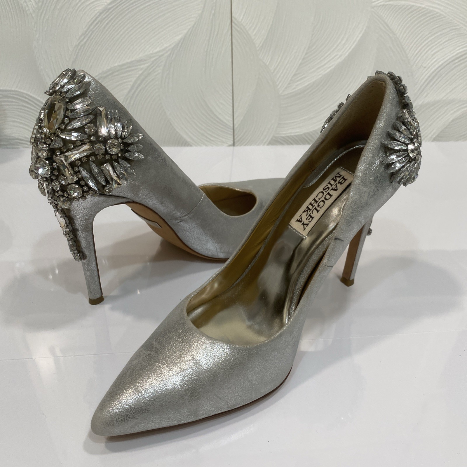 Badgley Mischka Kiara Metallic Jewel Peep Toe Dress Heels Size 5.5