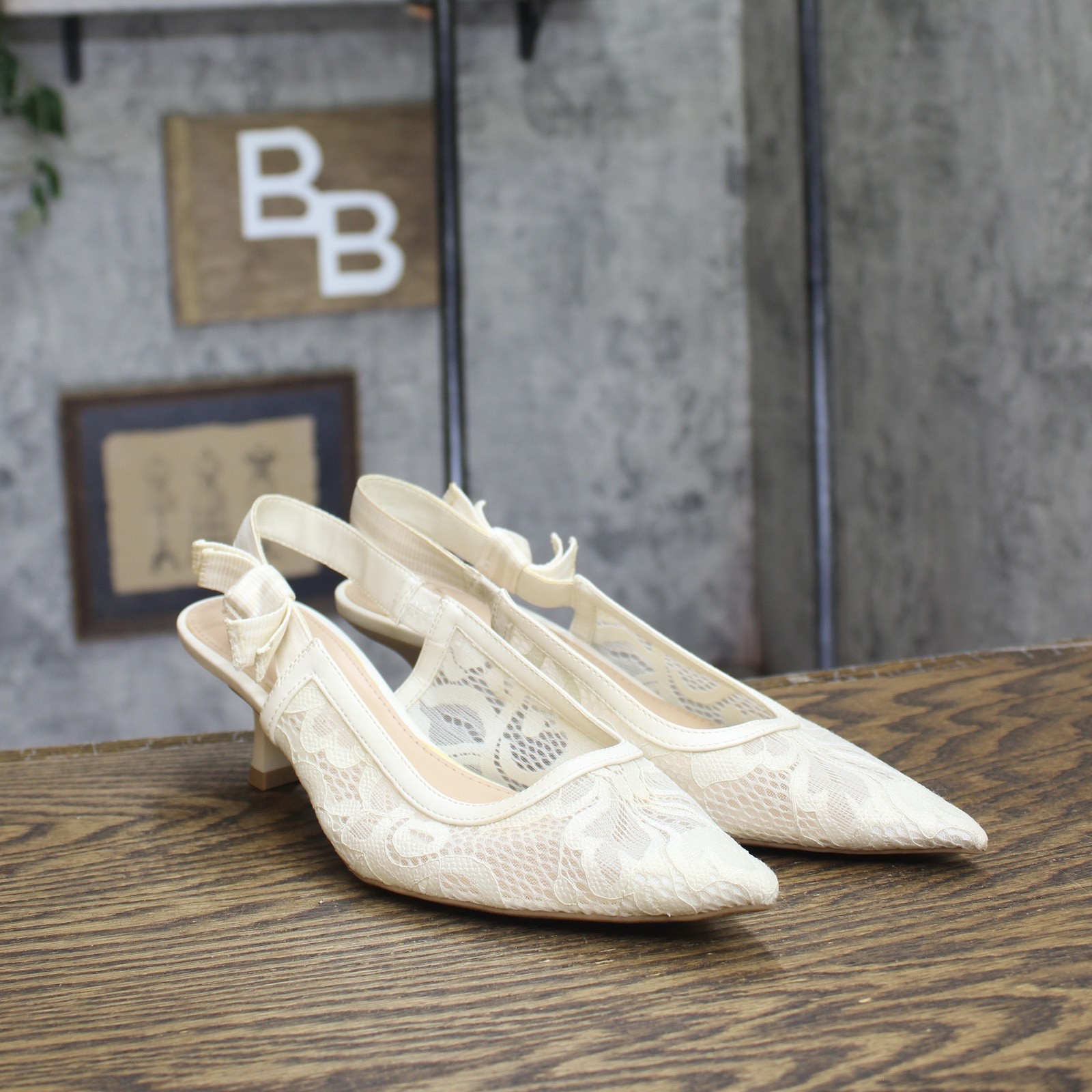 A New Day Milan Slingback Lace Pumps 93708032 Cream Off White 8M