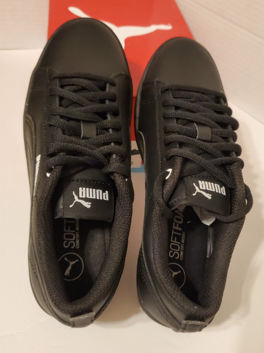 PUMA SMASH V2 L WOMENS * BLACK * SZ 5.5 * NEVER WORN * NEW IN BOX * STYLE 365208