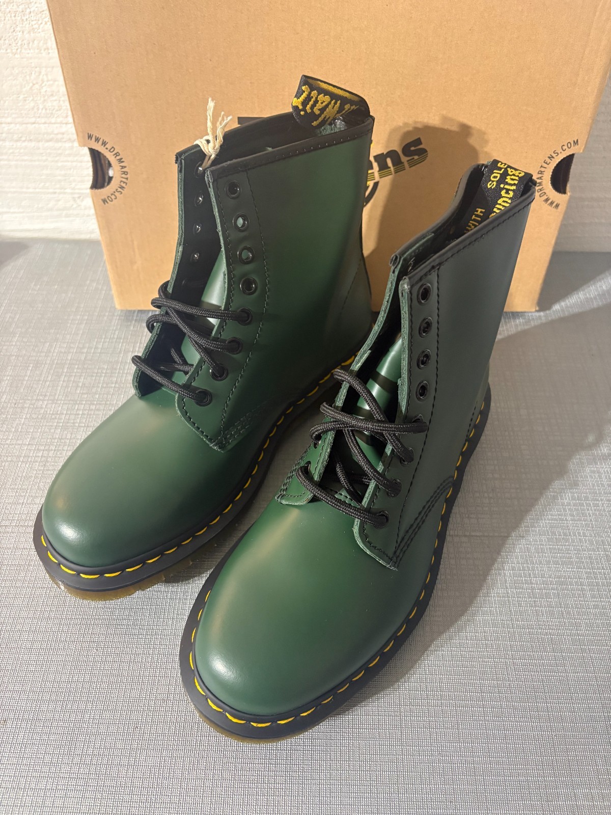 Dr. Martens SINCLAIR MYSTIC FLORAL LEATHER PLATFORM BOOTS MSRP$240 UniqueDetails