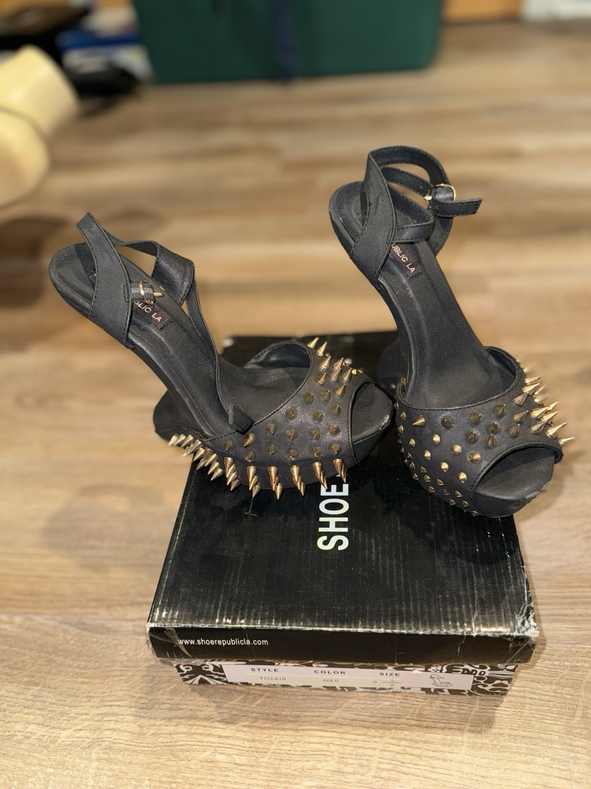 Shoe Republic LA Villain black and gold Studded Spike Heeless Wedge w Box 8.5