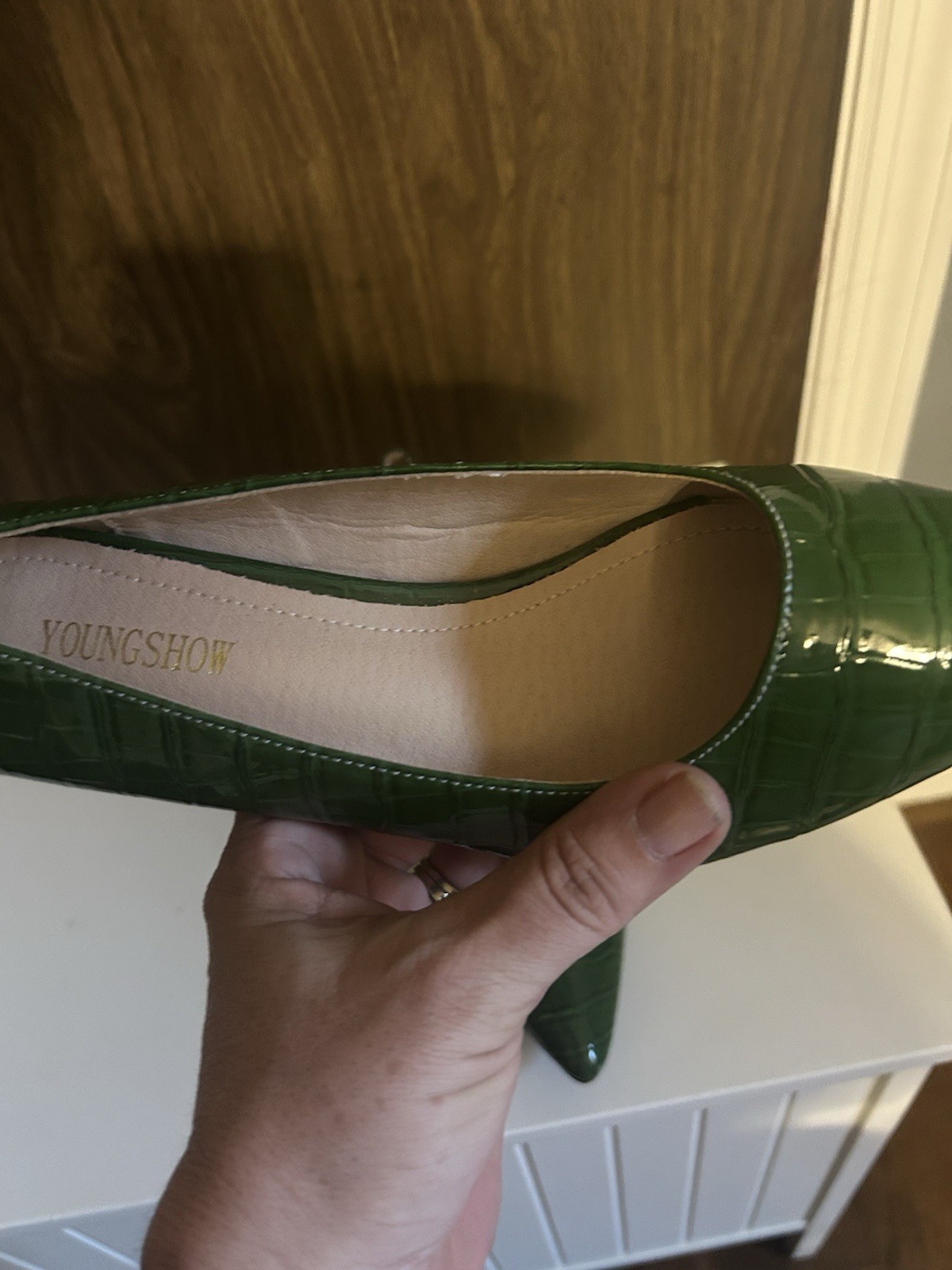 YOUNGSHOW Green Croc Embossed Pointed Toe Slip On Pump Heel Womens 9 M