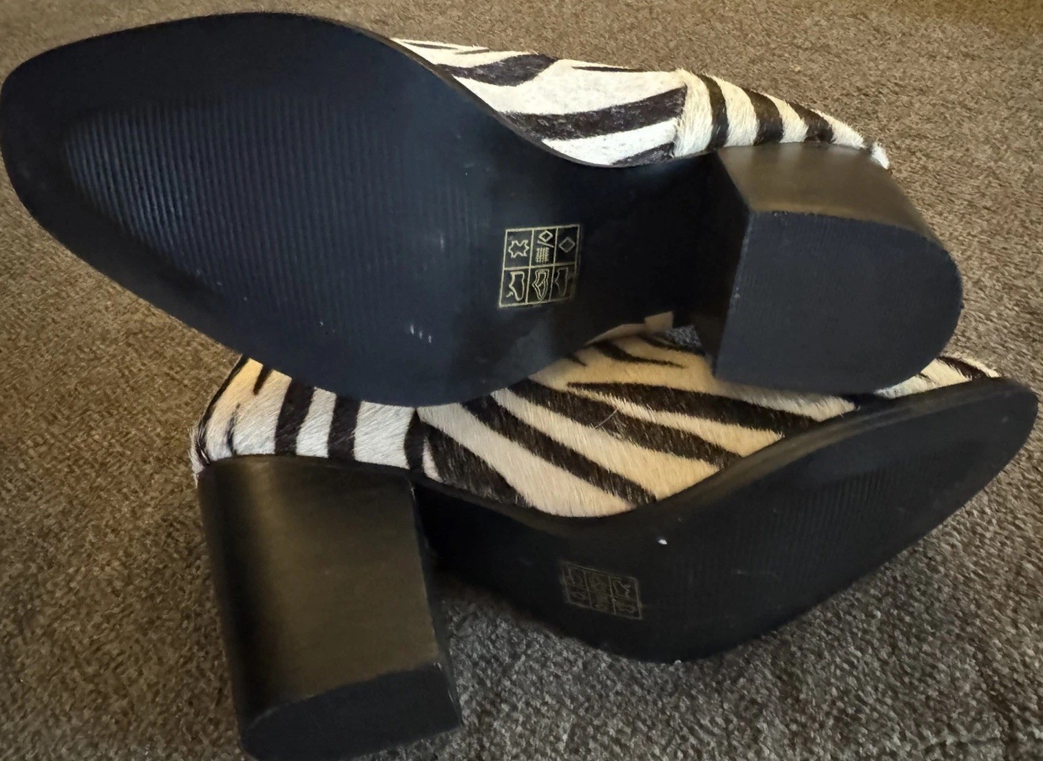Y2K Soles Zebra Haircalf Chelsea Ankle Boots Women’s 7 Chunky Block Heel Vintage