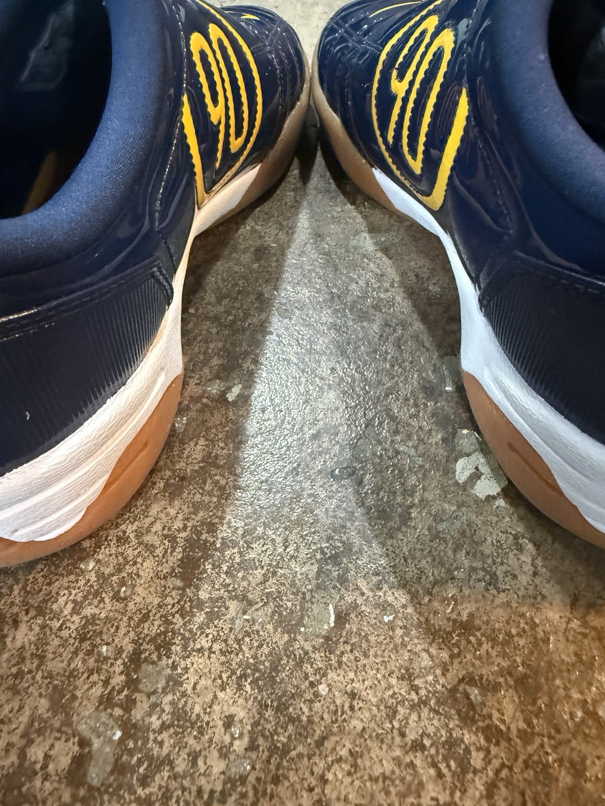Nike Women’s Total 90 Michigan Midnight Navy Gold Soccer Shoes Size 9.5