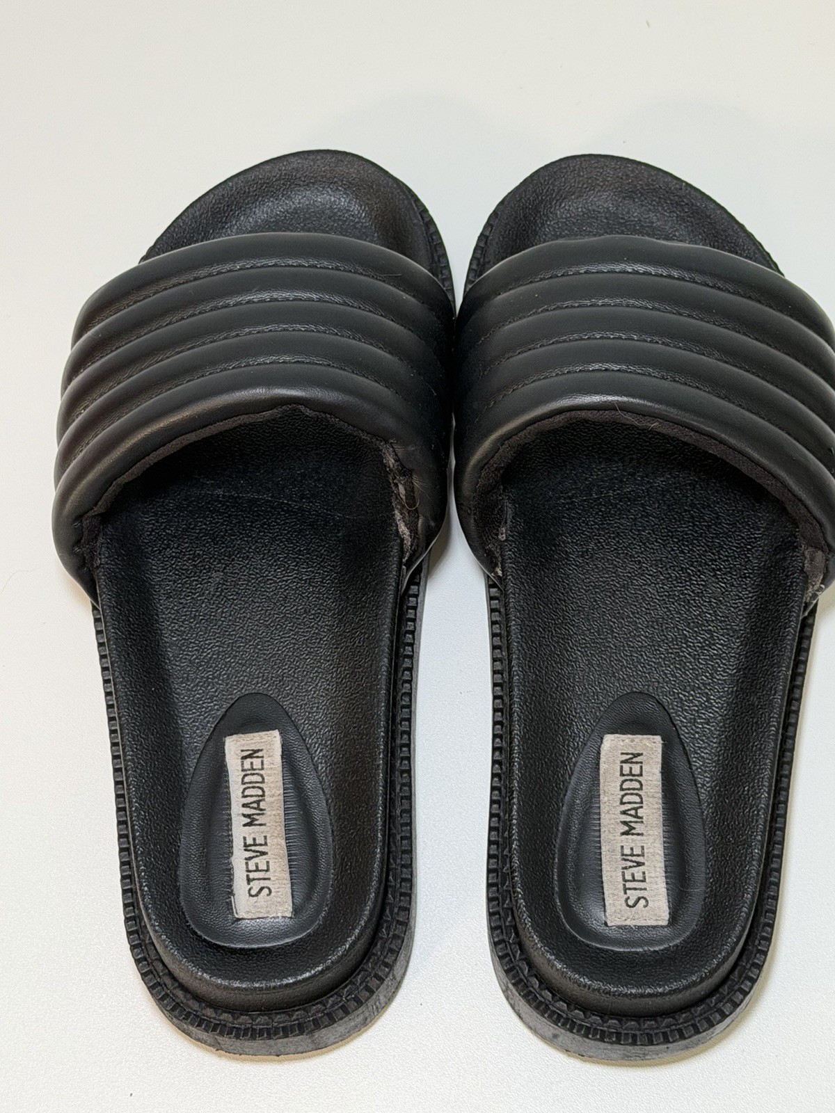Steve Madden Sandals Women’s Size 8 Canny Puffer Black Beach Pool Classic