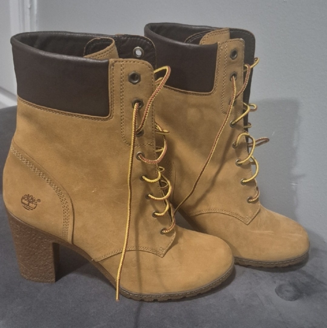 Timberland Women’s Brown and Tan Heeled Boots Size 10 W New No Box
