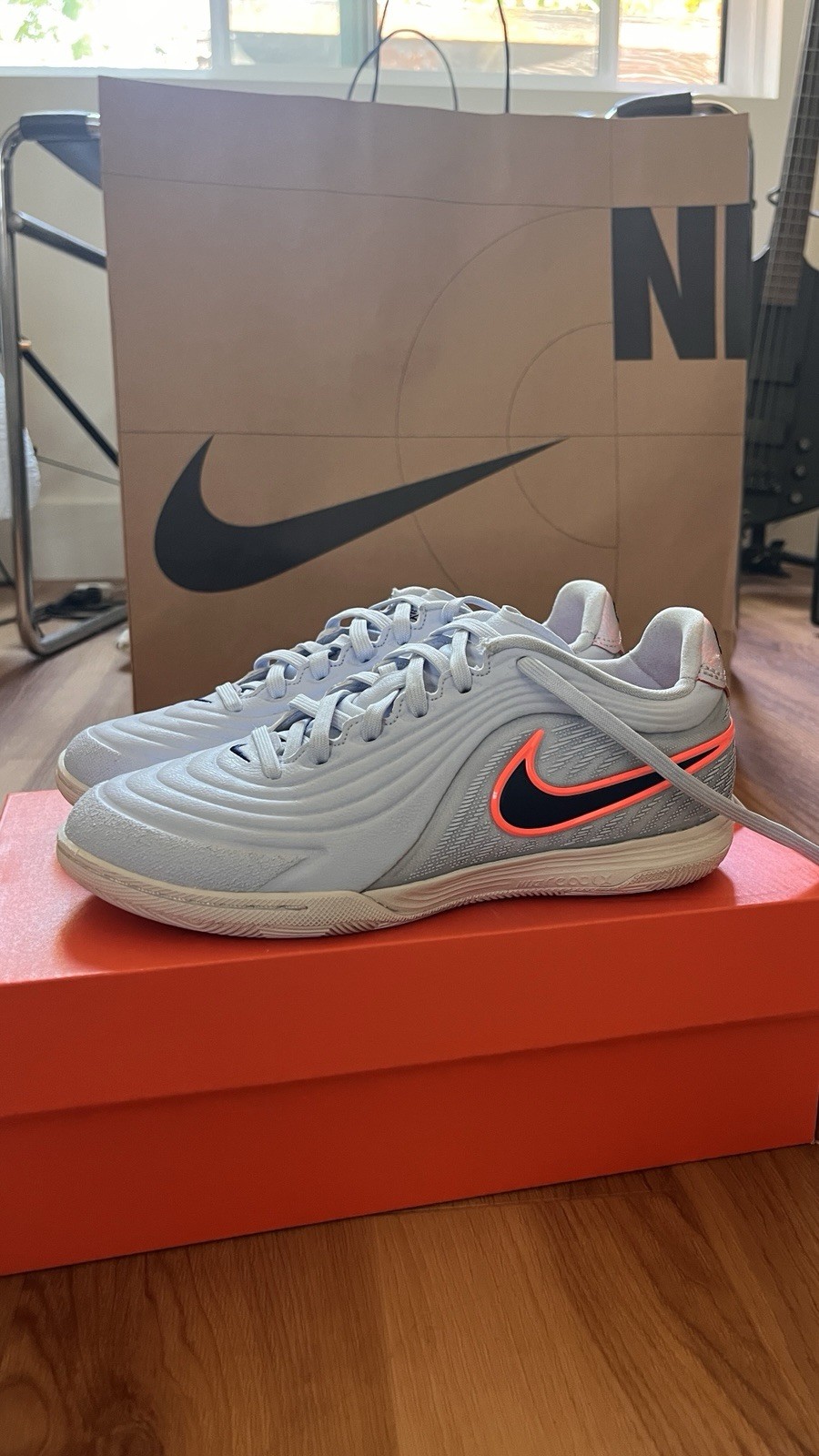 Nike Tiempo React Gato IC Men’s 4.5 Women’s 6