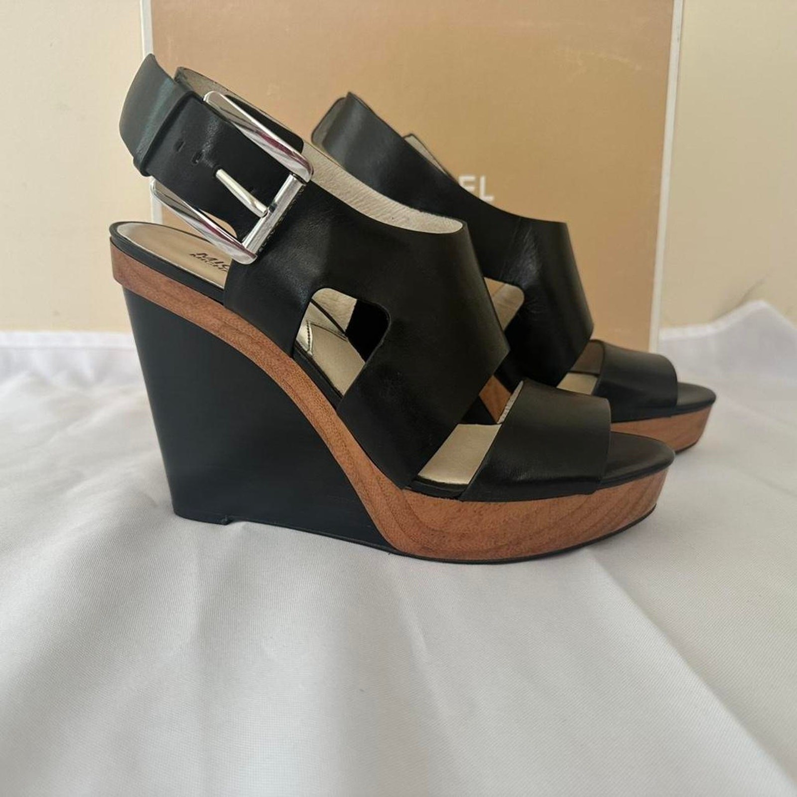 Michael Kors Carla Wedge Back Leather US Size 8 (see description)