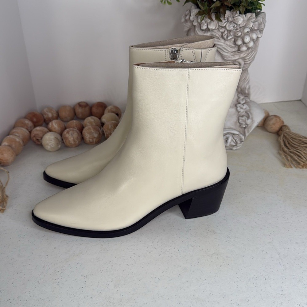 Madewell The Darcy Ankle Boot (Women) Sz 8 Pale Parchment