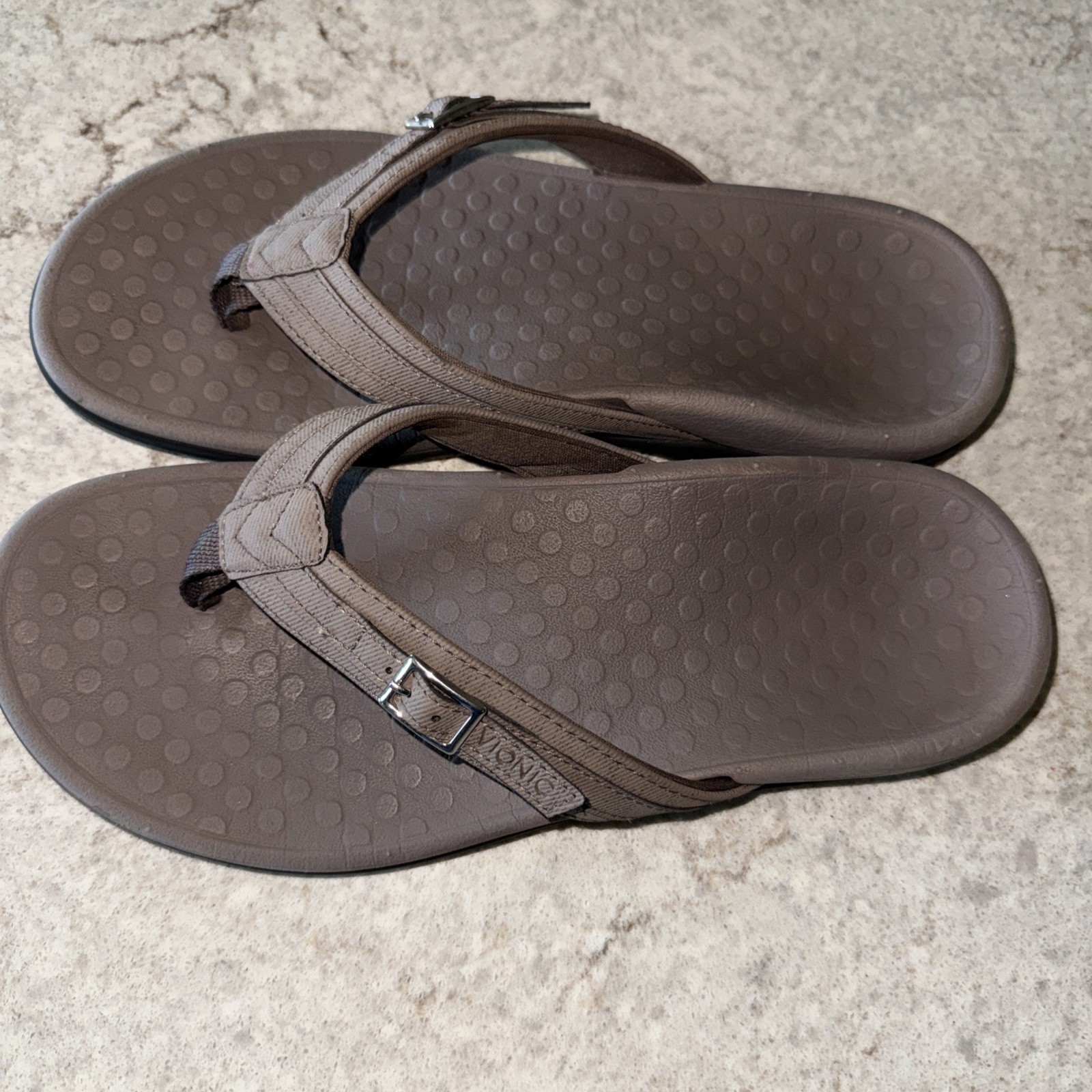 Vionic Tide Patty Taupe women’s comfort Flip Flop Sandals buckle size 8 summer