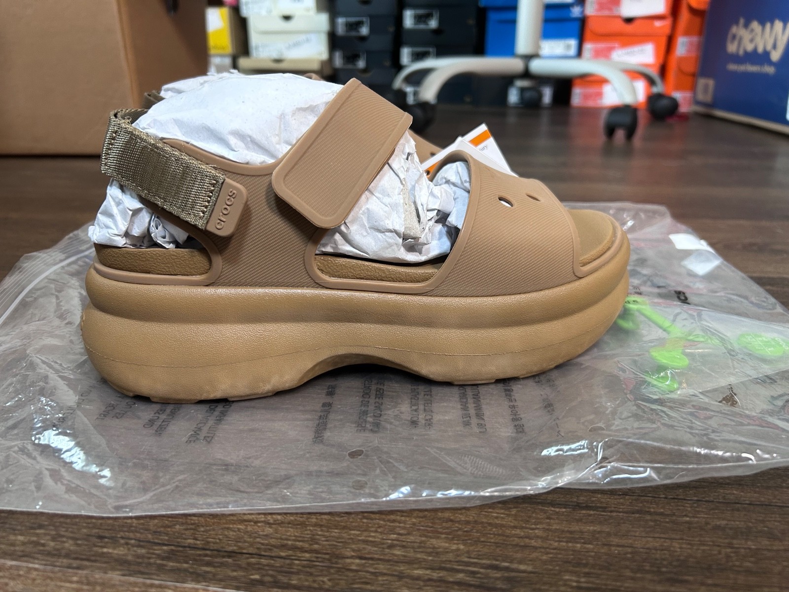 Crocs – Soho Y Strap