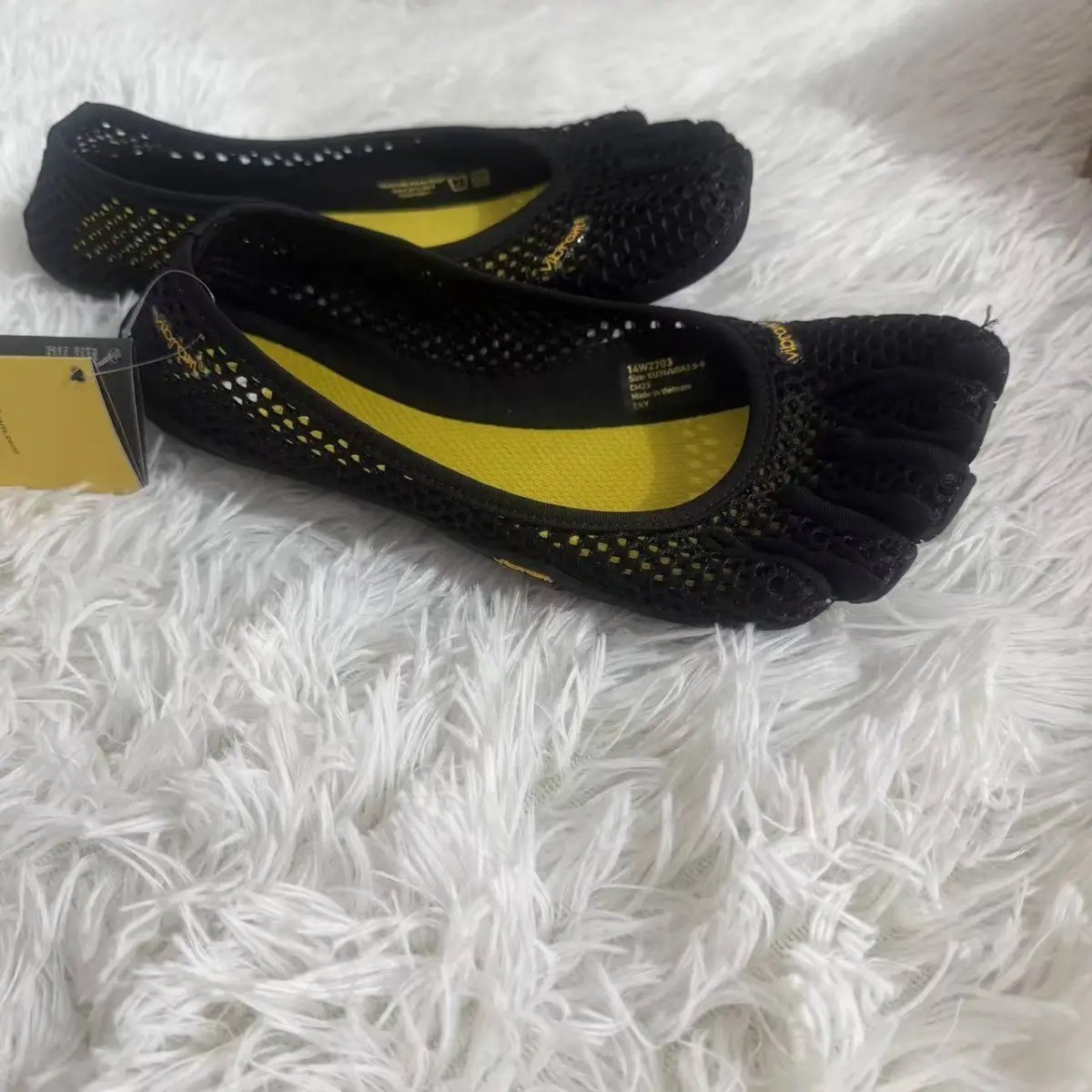 Women’s Five Finger Yoga Shoes Barefoot Pilates Dance Anti Slip Sneakers