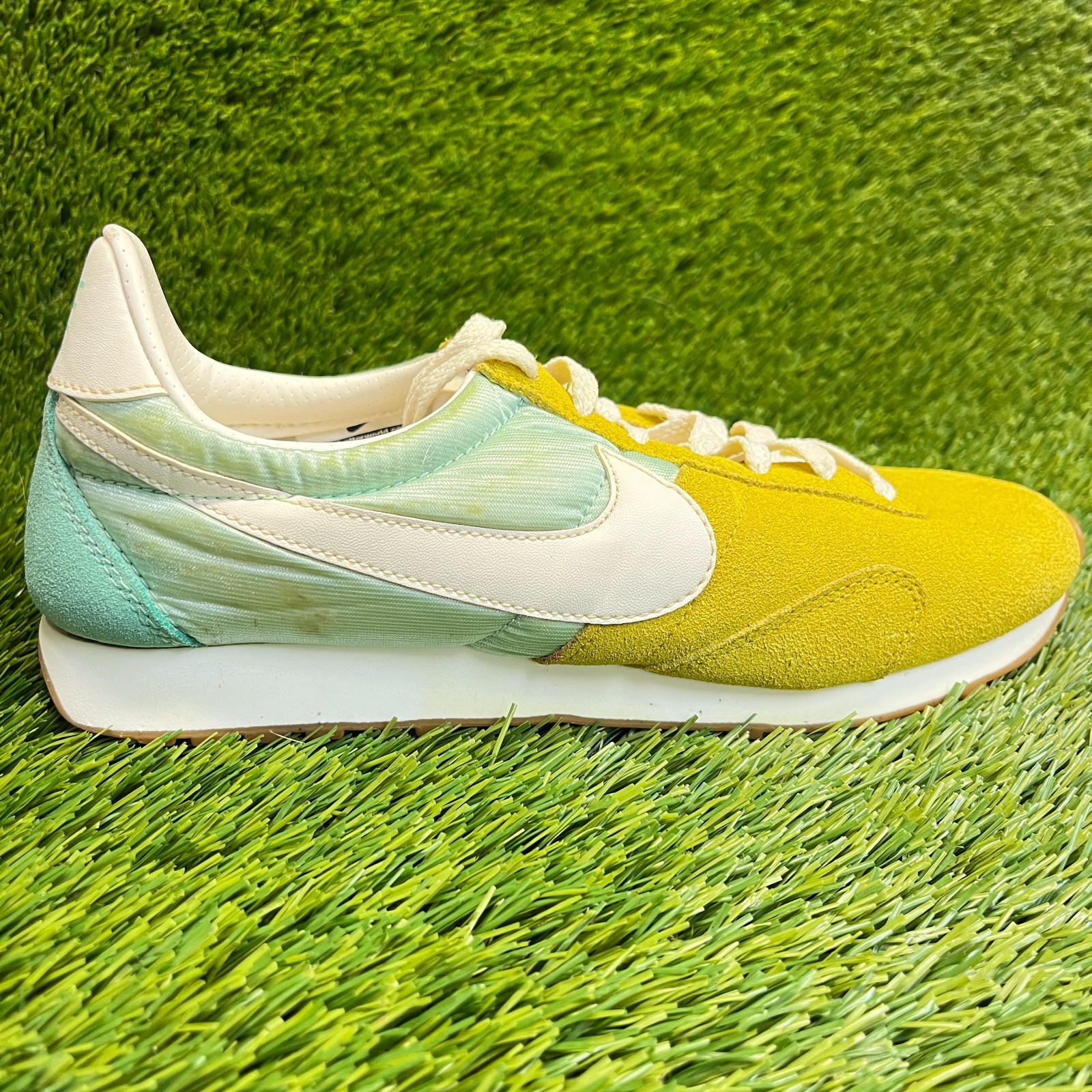 Nike Montreal Racer Womens Size 9.5 Yellow Green Athletic Tennis Shoes Sneakers