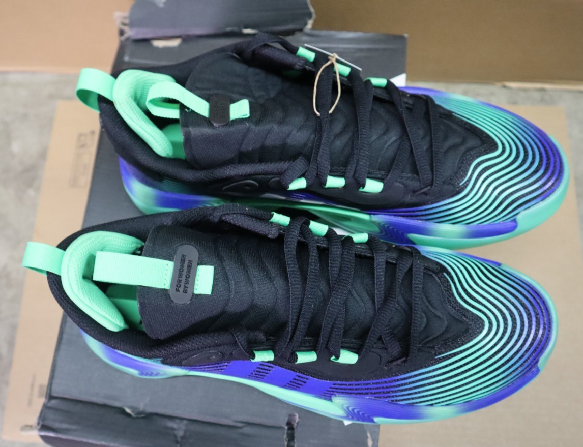 adidas Exhibit Select 2.0 Pro Basketball Blue, Green Sneakers Women’s Size 9.5