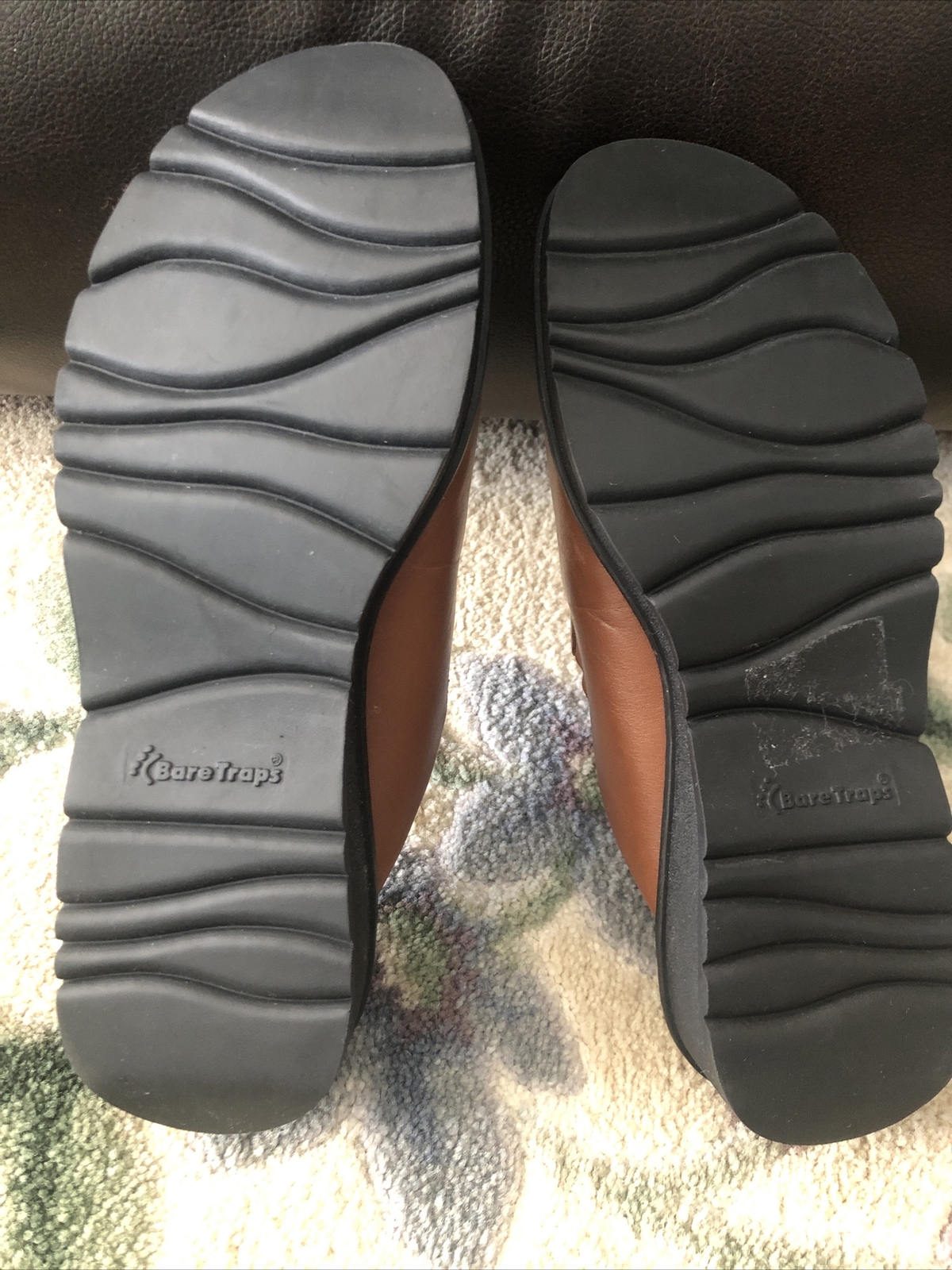 BARE TRAPS “Vision” Womens Brown Mules NEW Mismatched Sizes 7M Left 8M Right
