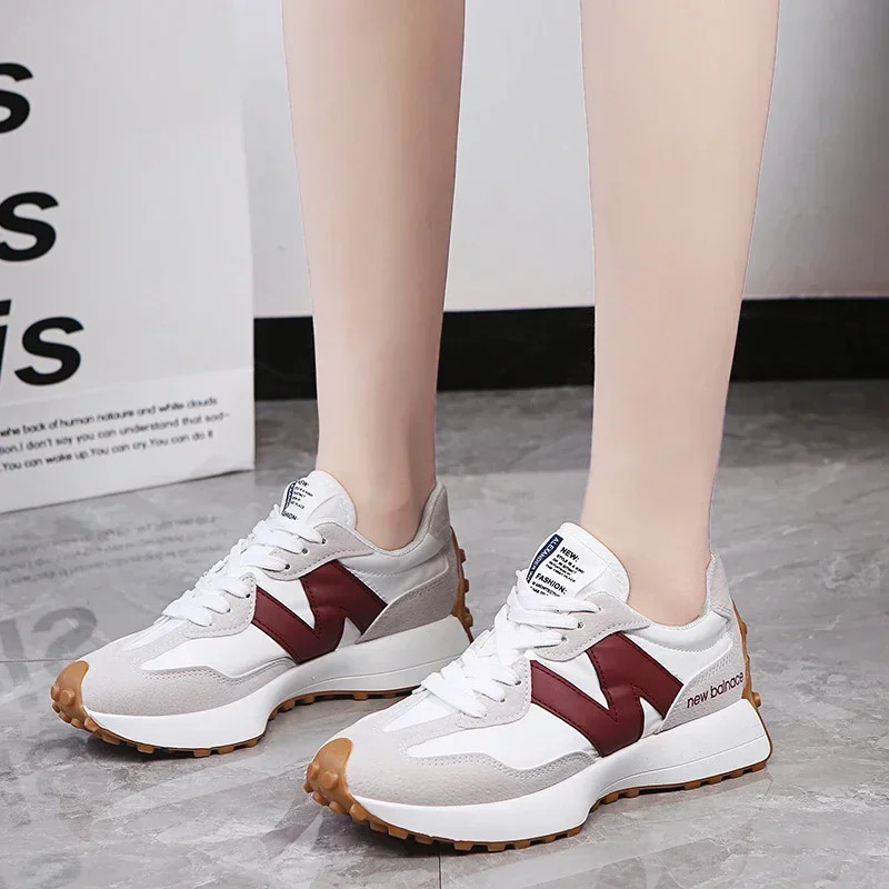 Spring New Women’s Sports Shoes Fashionable Breathable Lightweight Non-slip