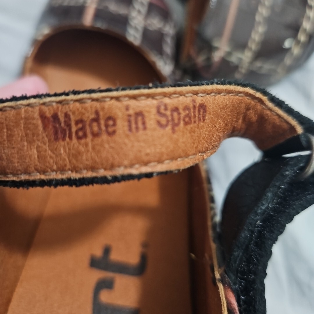 The Art Company Designer Mary Jane Printed Shoes Brown Chain Spain Size 36 US 6