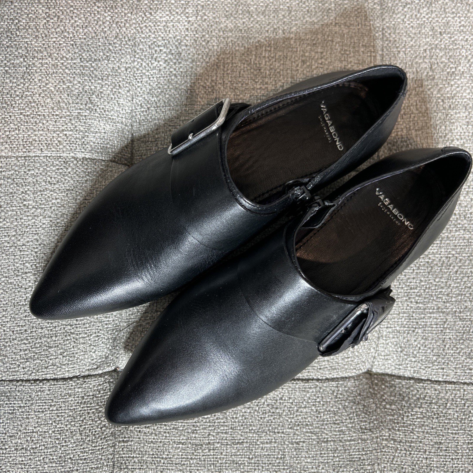Vagabond Black Kaitlin Leather Buckle Women Shoes Pointed Toe Buckle Zip Size 38