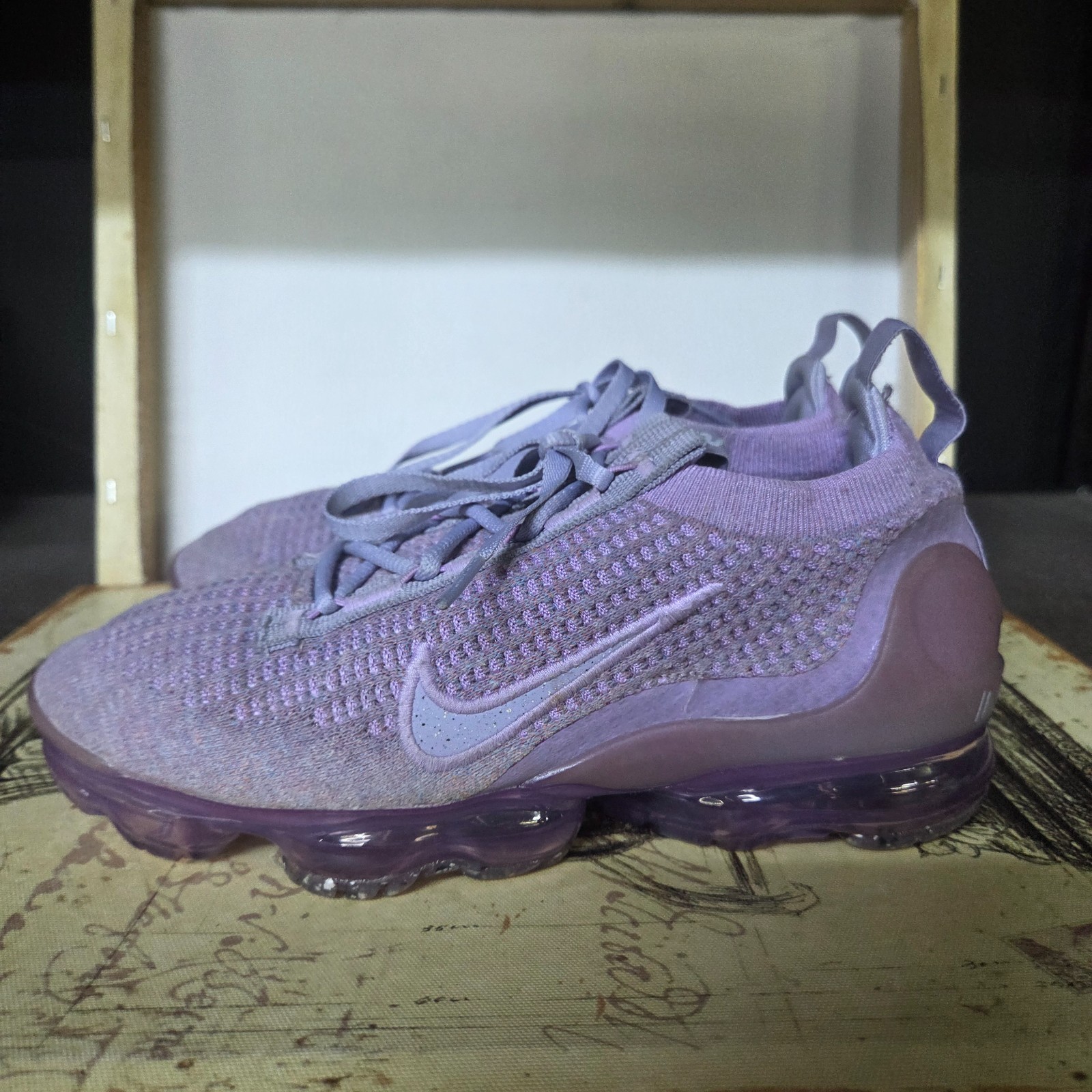 Size 7 – Nike Air VaporMax Flyknit Women’s Shoes Day to Night – Amethyst Ash