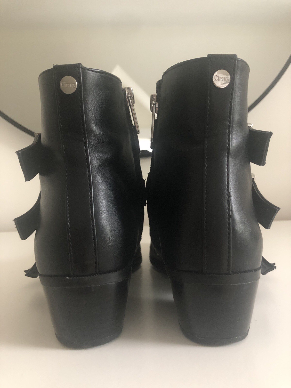 Trad Goth 80s Boots Pikes Size 8 Black Leather Silver Studs Buckles Pointed Toe