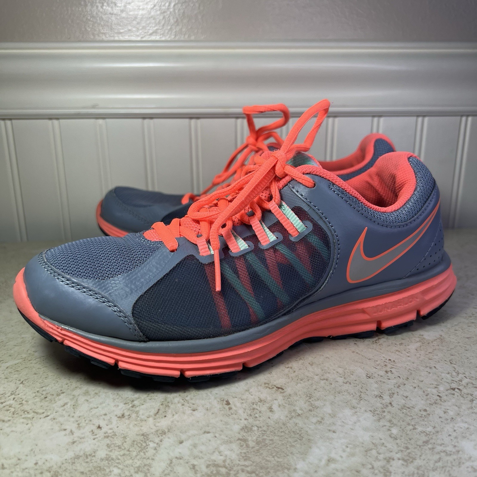 Nike Shoes Womens 6.5 Lunar Forever 3 Sneakers Gray Coral Lace Up 631426-009